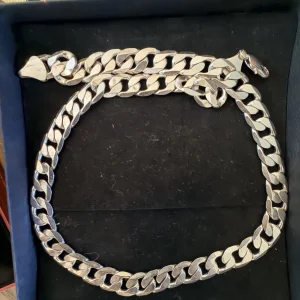 Heavy Silver Cuban-Link Chain Necklace