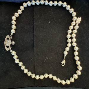 Authentic Vivienne Westwood Pearl Orb Necklace