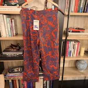 Burberry Rose-Print Cropped Trousers