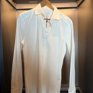 Reiss White Button-Down Shirt