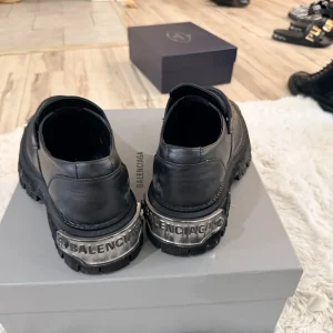 Balenciaga Bulldozer Logo Loafers