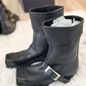 Black Leather Square-Toe Engineer Boots
